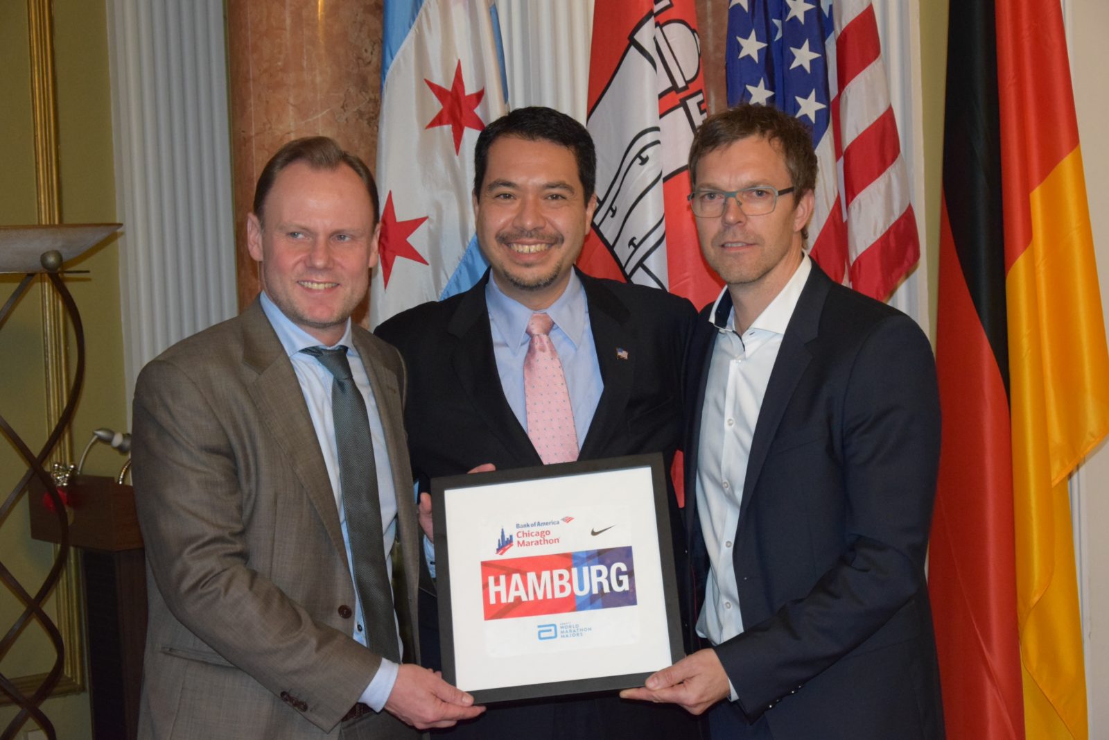 Würdigung der Marathon-Verbindung der Partnerstädte Hamburg und Chicago
